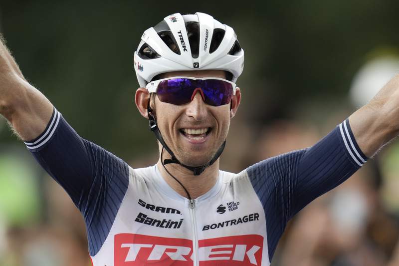 Mollema wins Tour’s hilly 14th stage, Pogacar keeps big lead