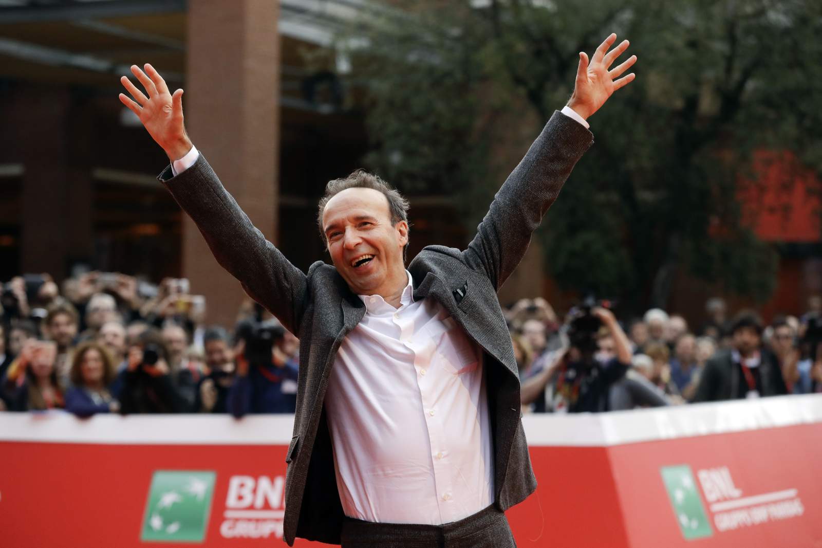 Venice Film gives lifetime achievement to Roberto Benigni