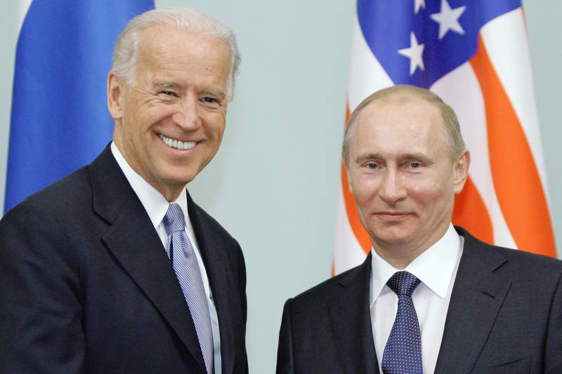 White House, Kremlin aim for Biden-Putin summit in Geneva