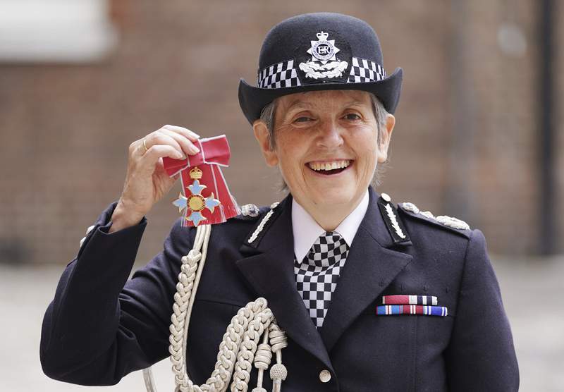 Scotland Yard police chief's term extended despite criticism