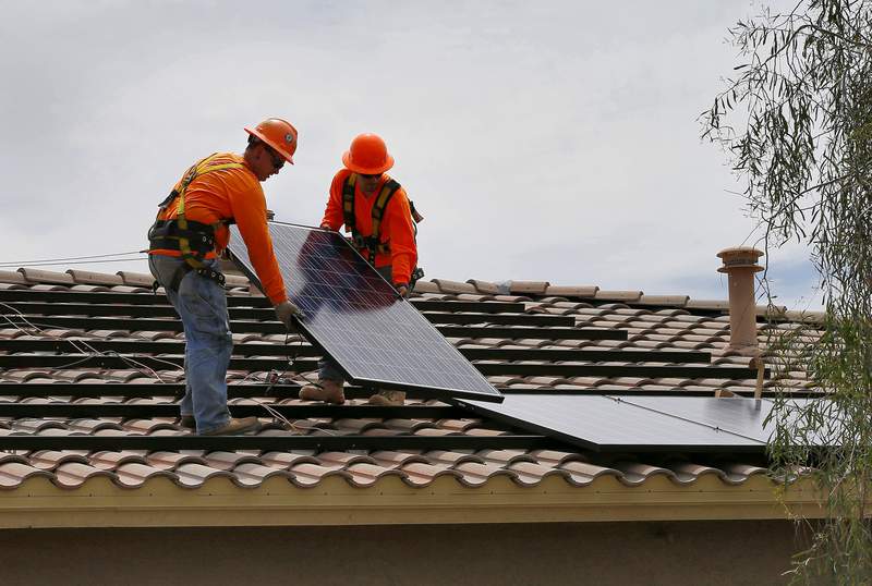 New report examines utilities’ efforts to fight solar