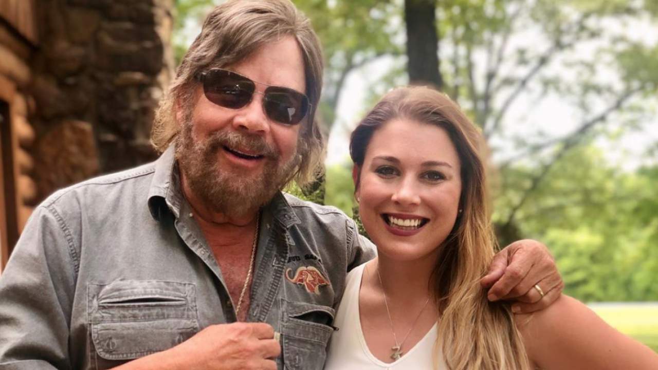 Hank Williams Jr.'s 27-year-old daughter killed in accident