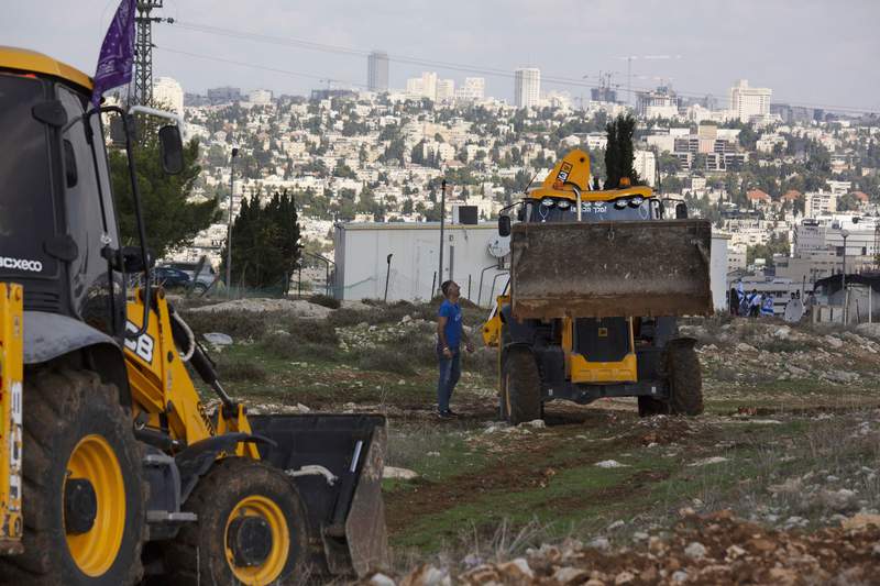 Israel set to OK 3,000 West Bank settler homes this week