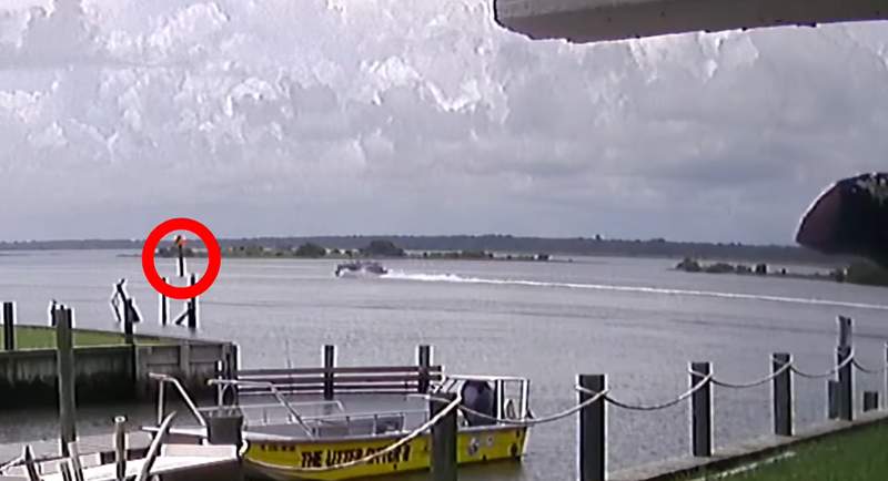 Pontoon boat mows over channel marker in Crescent Beach