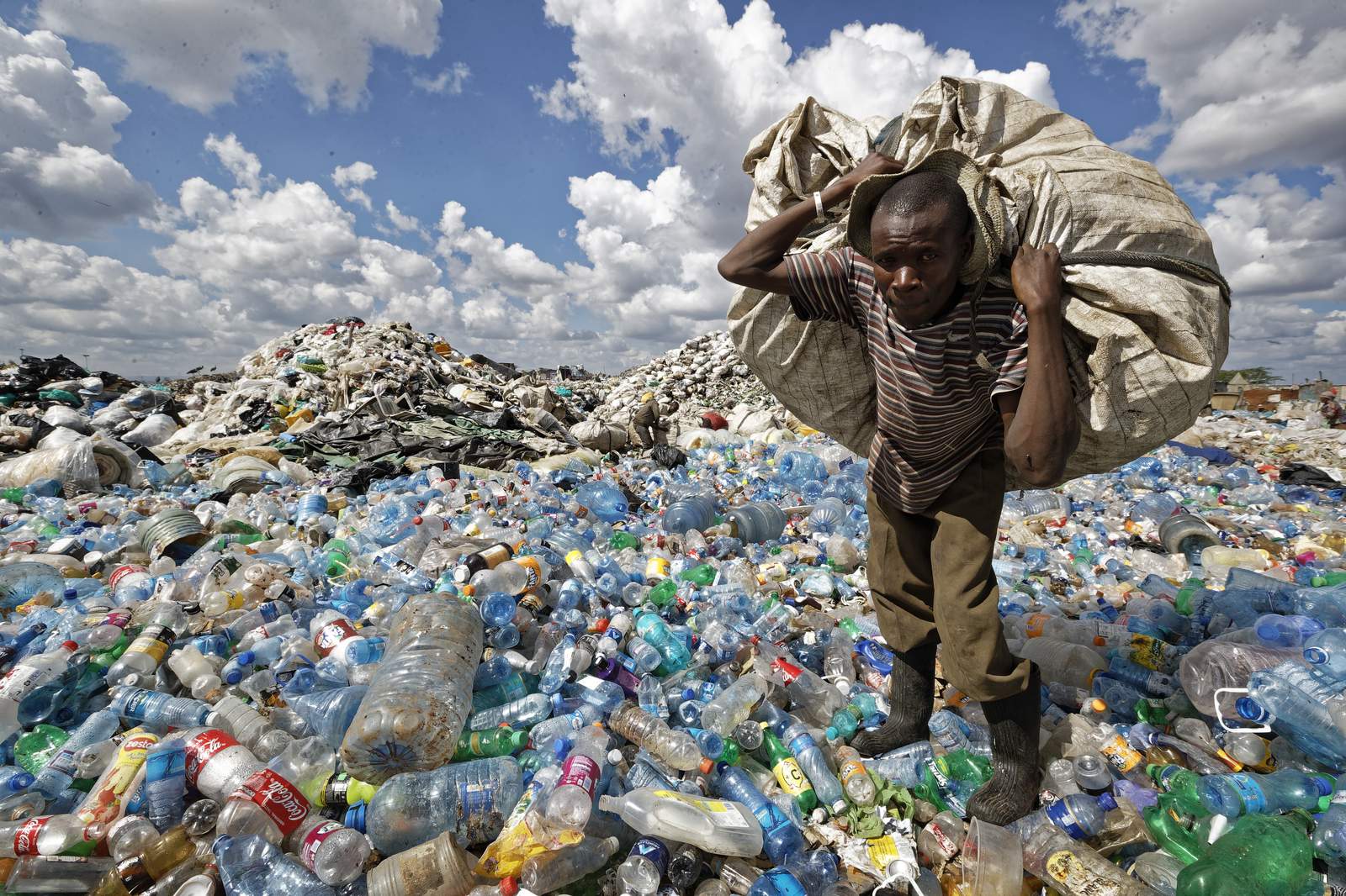 Oil companies accused of wanting to dump plastics in Africa