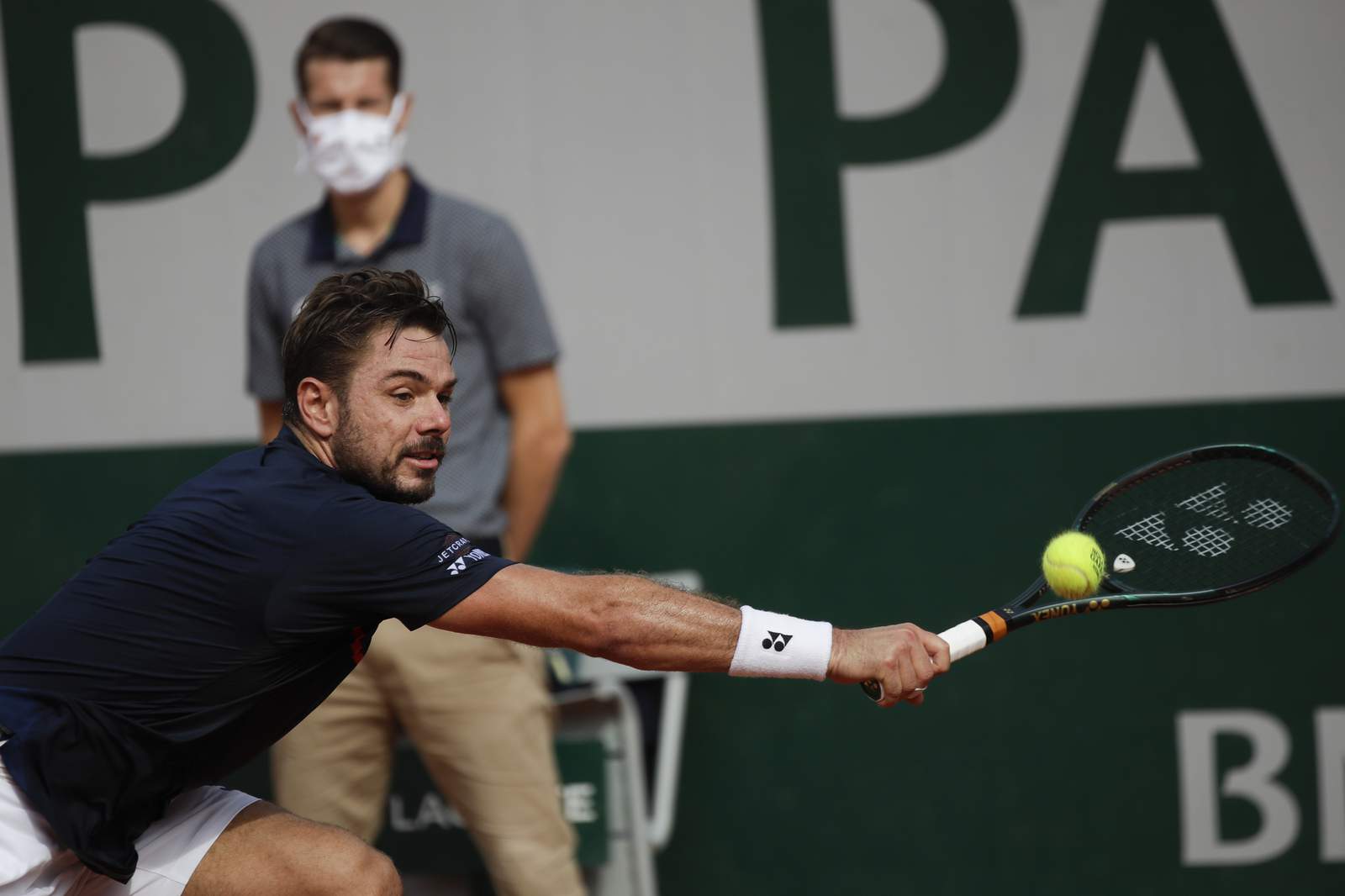 Tennis players at French Open rattled by sonic boom