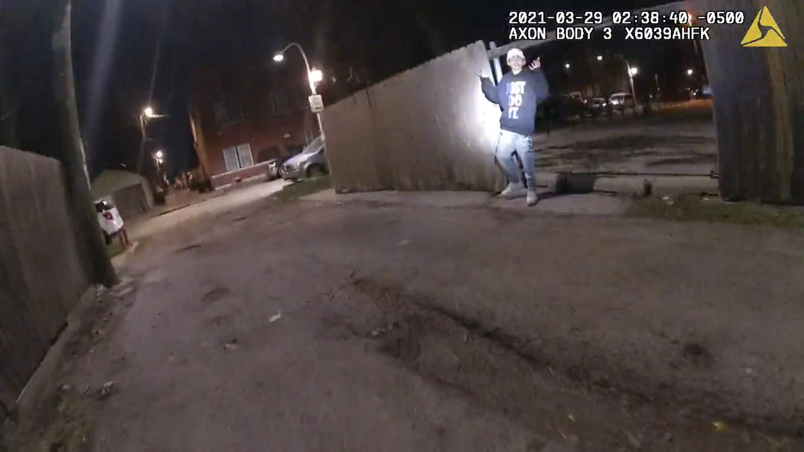 Video: Chicago boy wasn’t holding gun when shot by officer