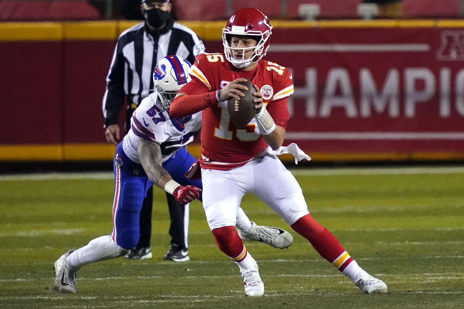 Defending champion Kansas City Chiefs advance to face Tampa Bay in Super Bowl, beating Buffalo 38-24 in AFC championship